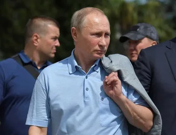 Путин посети Крим, Украйна го порица