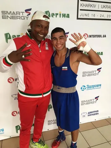 Тайсъна пак ни отсрами