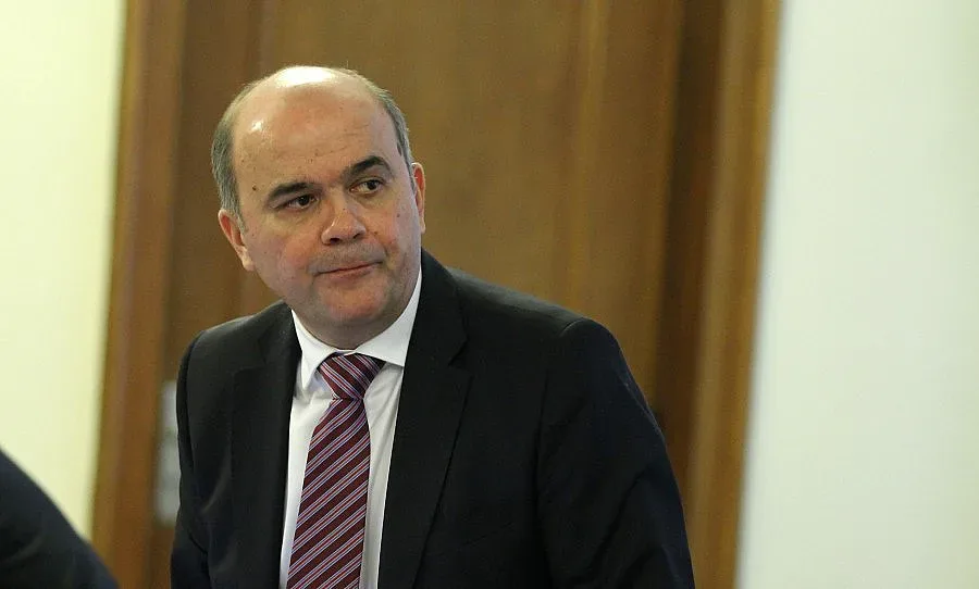 Социалният министър иска вдигане на гарантирания минимален доход