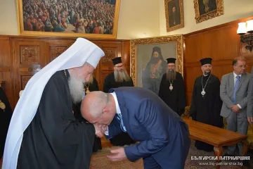 Църквата иска законодателни промени от Главчев