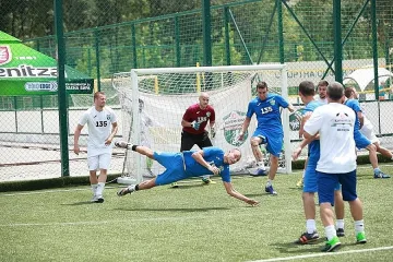 Димитър Пенев раздава награди на Фен Купа 2017