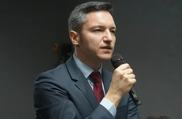 Вигенин: Като опозиция ще притискаме за изпълнения да договорките с Македония