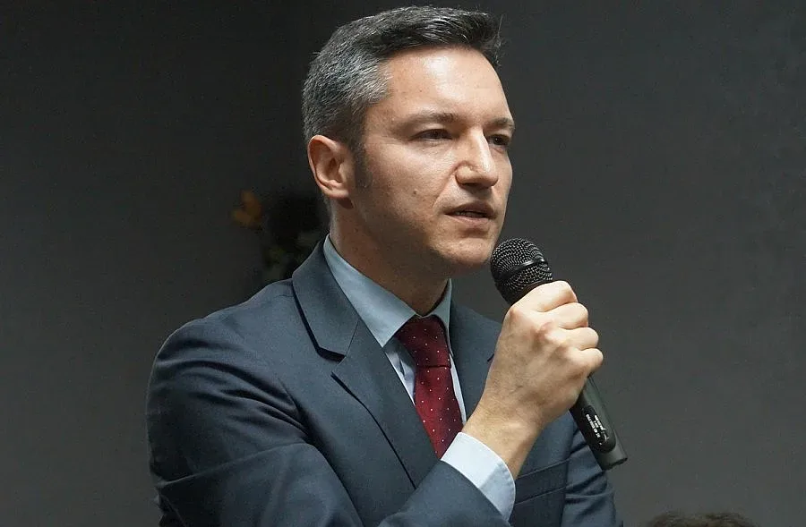 Вигенин: Като опозиция ще притискаме за изпълнения да договорките с Македония