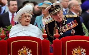 Принц Филип беше приет в болница