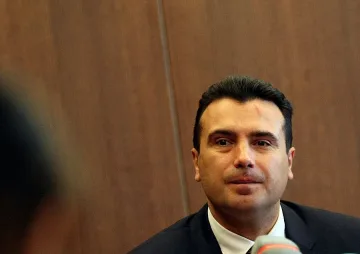 Заев: Ще изгладим противоречията на едно кафе