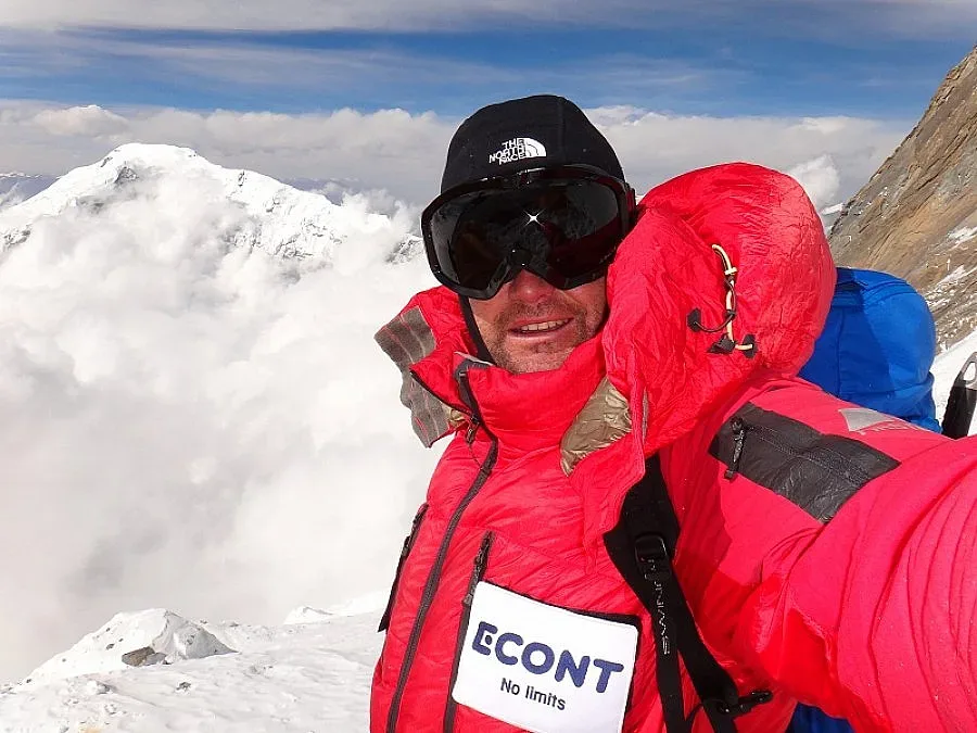 Скатов изкачи и най-високия връх в Сев. Америка