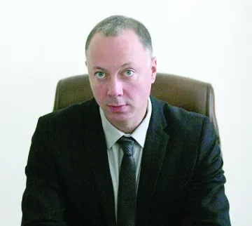 Чиновниците без отпуск, докато не спрат опашките