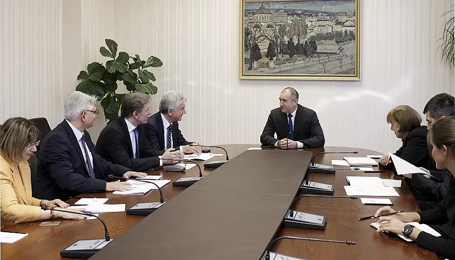 Президентът обсъди дигиталната трансформация на администрацията