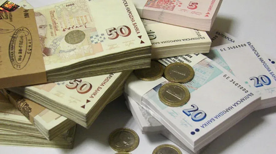 Големите кредити за граждани скочиха с 20%