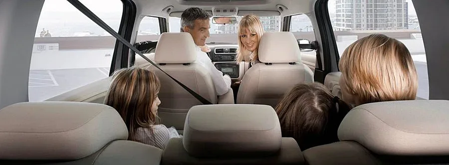 Проучване: На 2 българи - по един автомобил