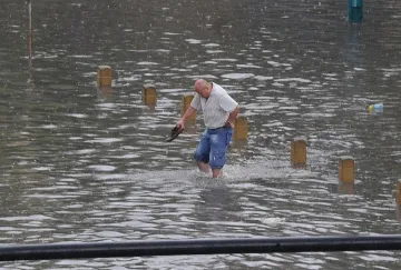 Пет области застрашени от порои