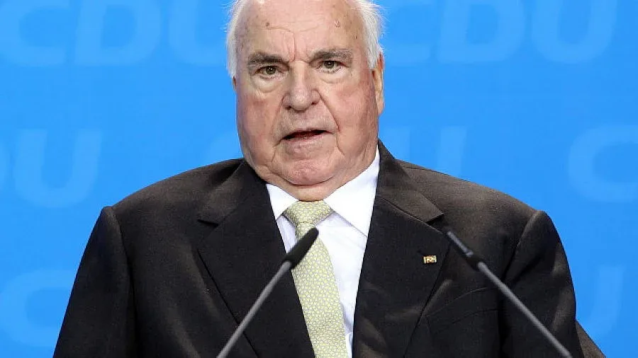 Почина бившият канцлер Хелмут Кол