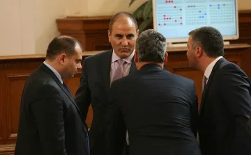 Фалстарт за мажоритарния вот на първо четене