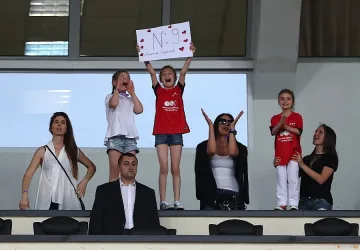 Бербатов и Фиго не се победиха - 3:3