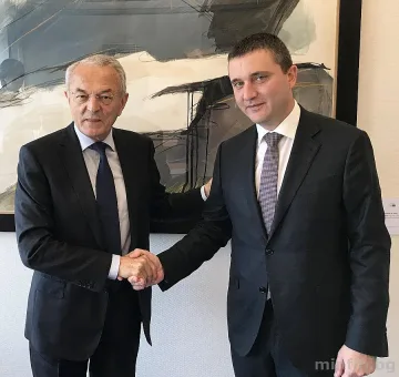 Министър Горанов е в Европейския парламент в Страсбург