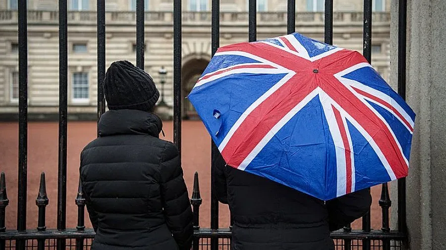 2865 британци напирали за германски паспорти