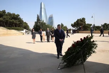 Цацаров е на работно посещение в Азербайджан