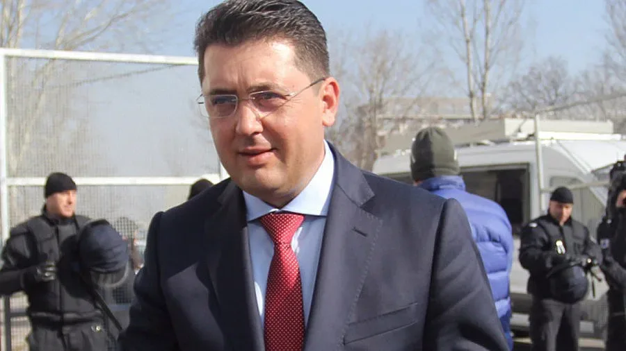 Пламен Узунов: Подавам оставка, ако петна институцията