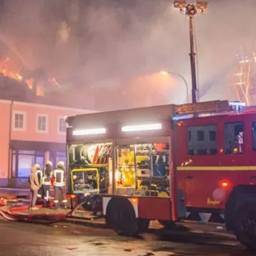 37 ранени при палеж в бежански център в Бремен