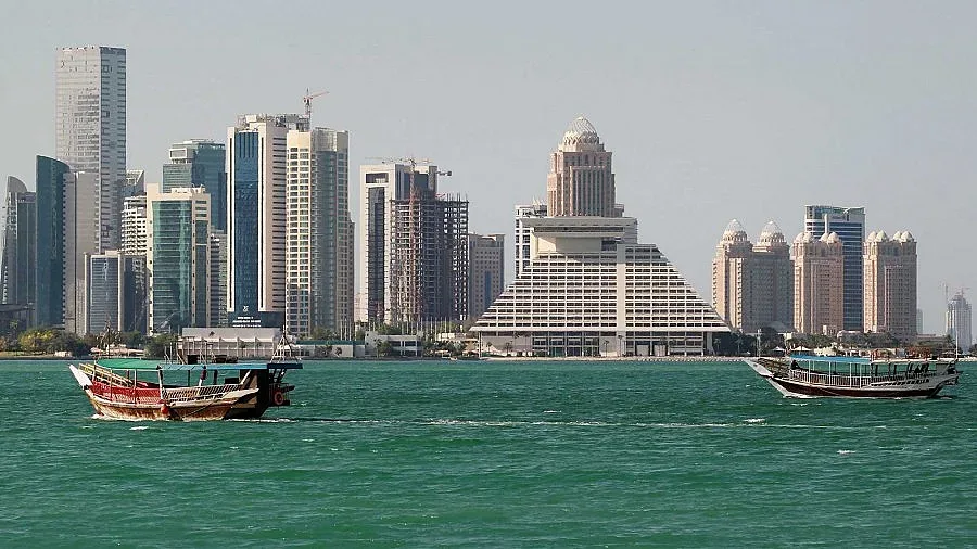 Иран спасява обсадения Катар от глад