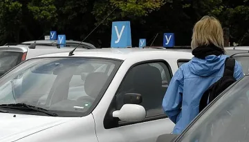 Закана: Държавата ще изземе изпитите за шофьорски книжки