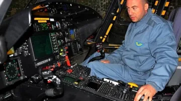 Повишават посмъртно в звание загиналия капитан на хеликоптера