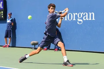 Българче спори за титла от "Ролан Гарос"