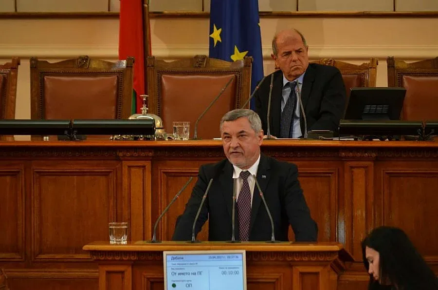 ДПС иска оставката на Валери Симеонов