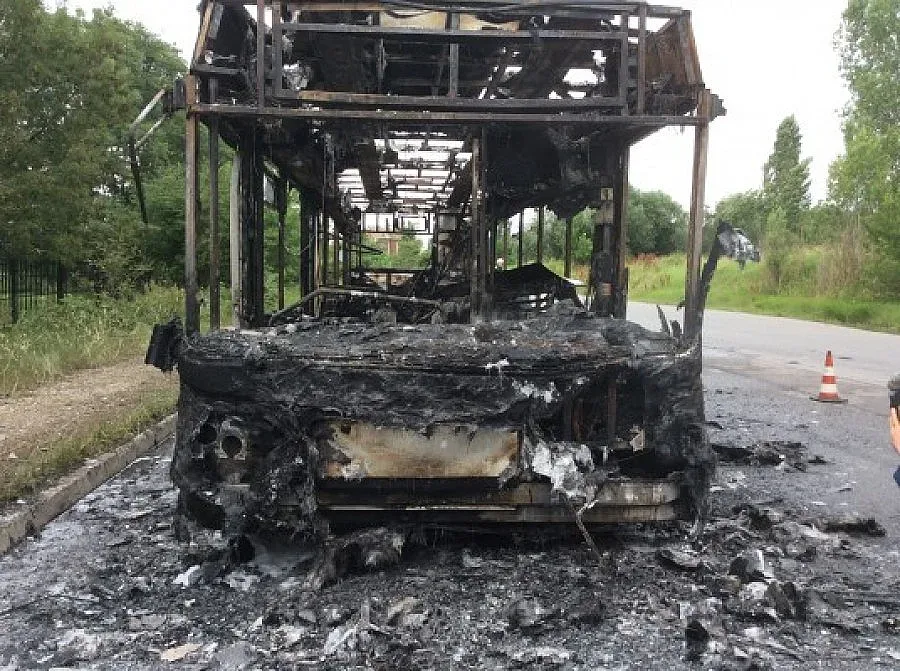 Автобус се запали в София