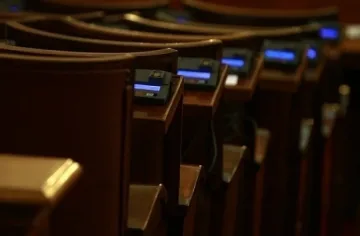 Димитър Аврамов сам си даде депутатския имунитет