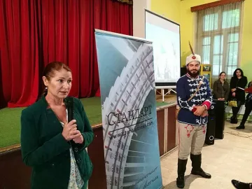 МИСИЯТА НА "СТАНДАРТ" В БЕРКОВИЦА: 100  деца в битка за най-интересна история за Левски