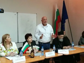 МИСИЯТА НА "СТАНДАРТ" В ПЕРНИК: Максим Генчев: От Левски разбрах какво е безсмъртие