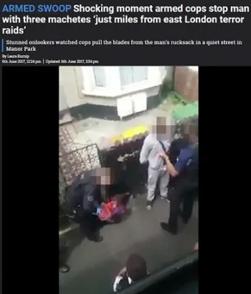 Арестуваха мъж, носещ три мачете в автобус в Лондон