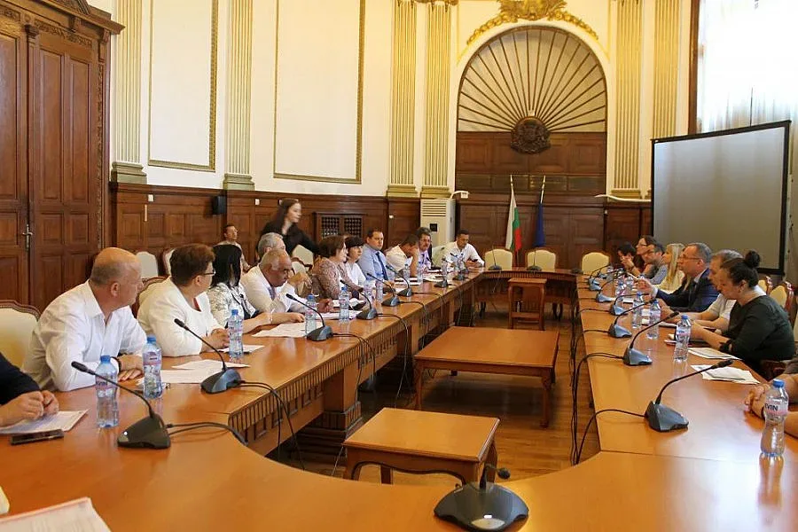 По-малко бюрокрация за парите от ЕС