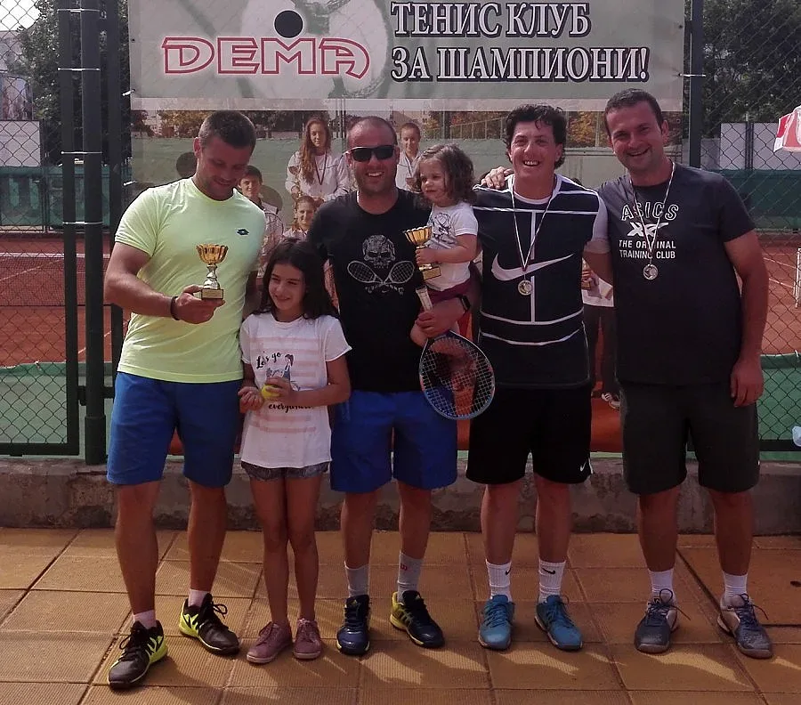 Божилов и Бояджиев са №1 в СК "ДЕМА" за 17+