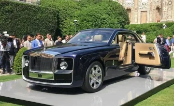 В Италия представиха най-скъпия автомобил