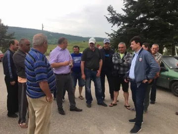 Борисов помага на протестиращите миньори в Оброчище