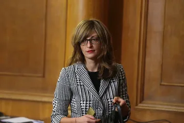 Захариева: Изразяваме солидарност иподкрепа към народа на Великобритания