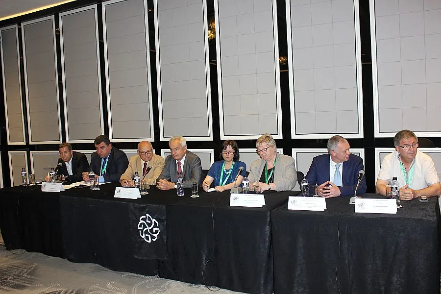 Проверяваме виното с мобилен телефон