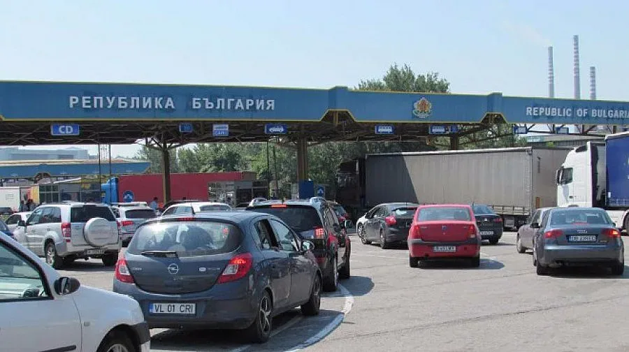 Хванаха контрабанда за 200 хиляди в румънски тир