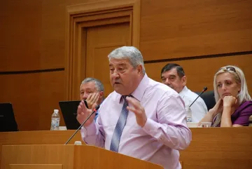 Скандали в парламента