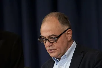 Ген. Атанасов разцепва ДСБ