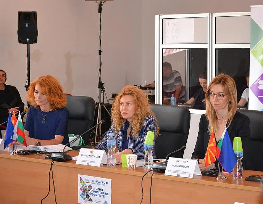 Изпълняват се 45 проекта по програмата България – Македония