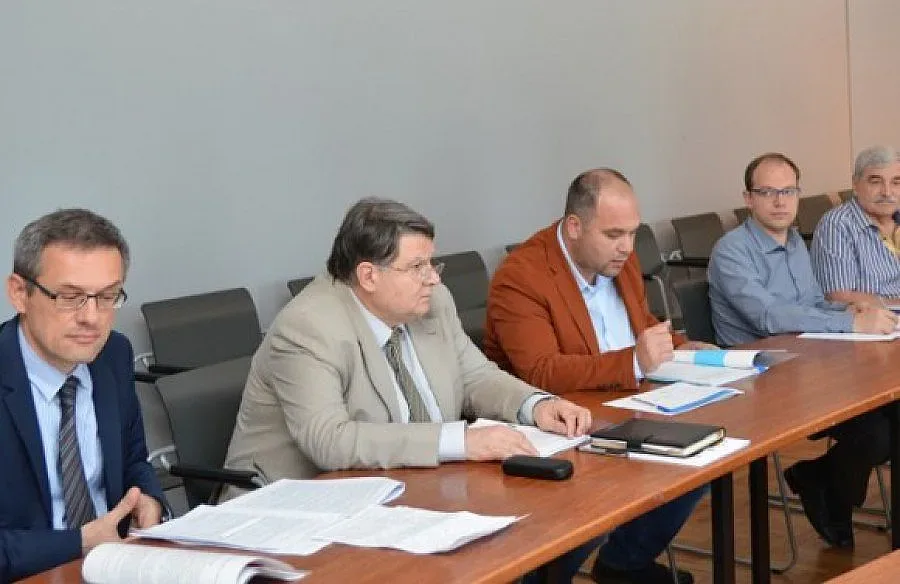 Одобриха 32 000 интернет адреса на кирилица