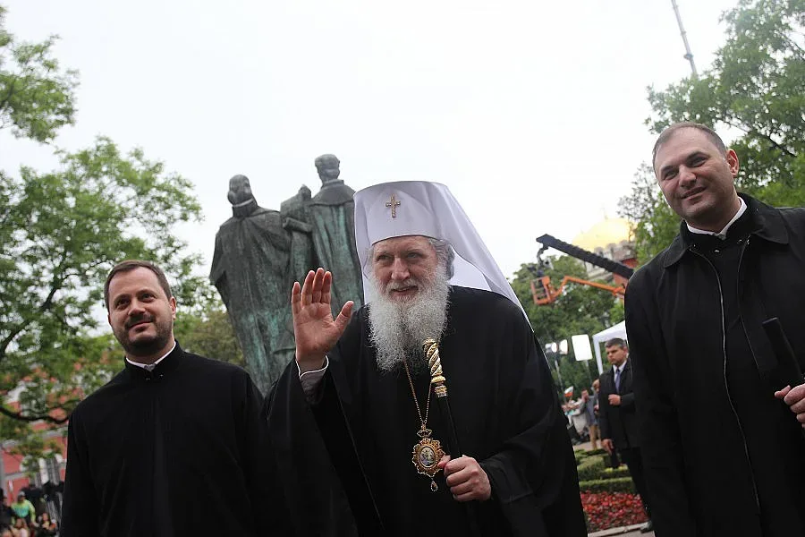 Патрирх Неофит отслужи заупокойна молитва за легендарен командир