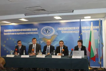 Министър Караниколов: Икономическите показатели може да се подобрят