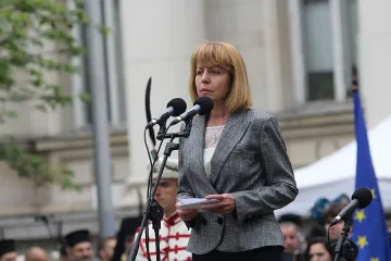 Фандъкова: Да се дават повече пари за добро образование