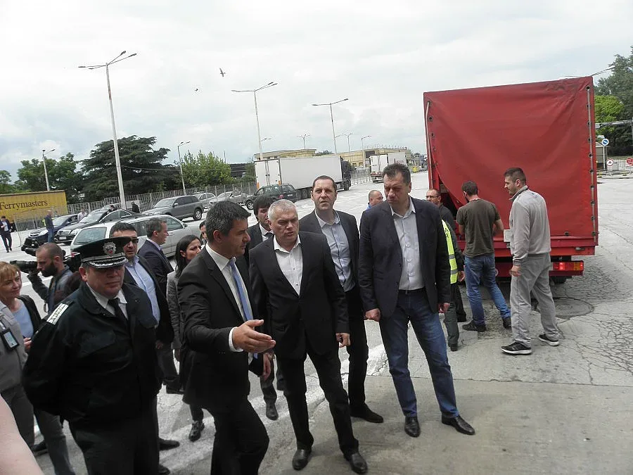 Министър Радев: Взети са мерки за трафика на Кулата