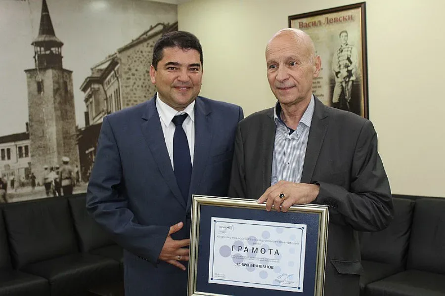 КРИБ награди кмета на Хасково