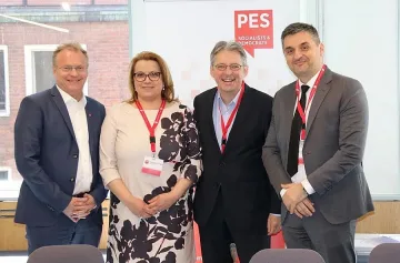 Кирил Добрев напусна парламента